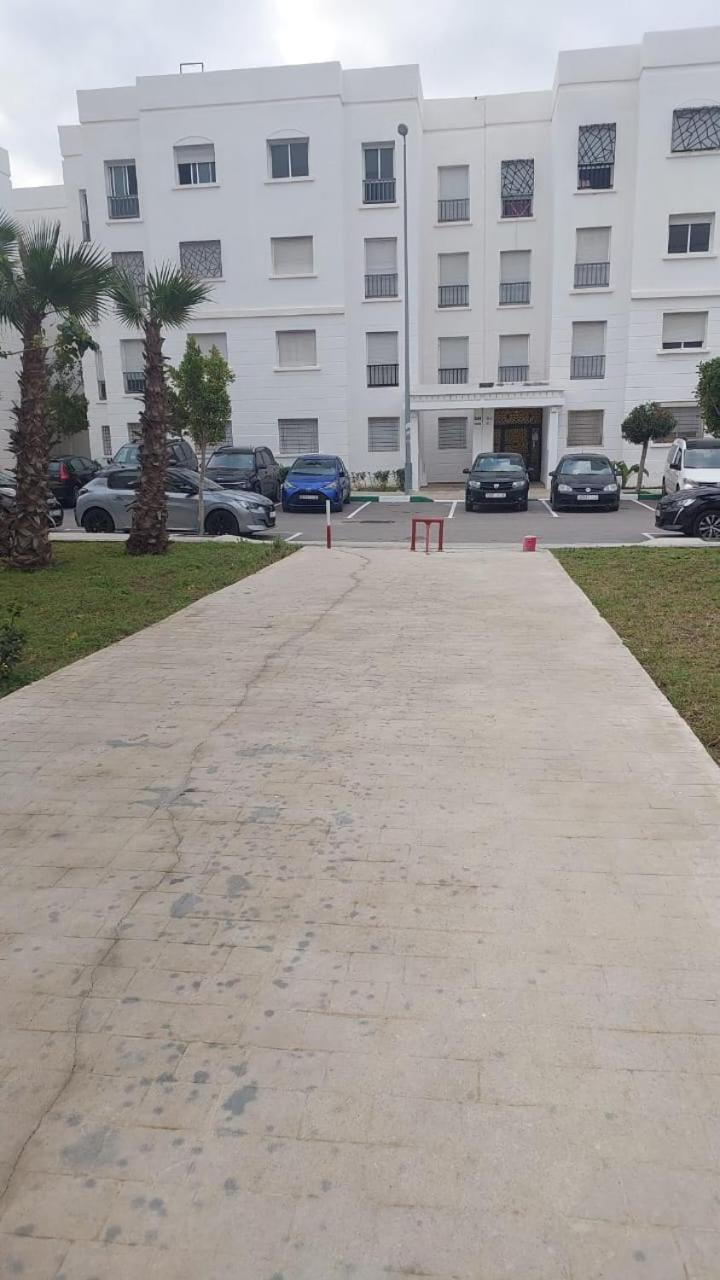 Beachside 2 Bedroom Apartment In Diplomatic Forest Tangier With Free Parking Exterior foto